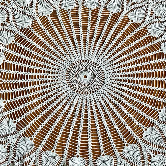 Vintage Hand-Crocheted Round Lace Tablecloth – 64” Peacock Pattern - Picture 4 of 10